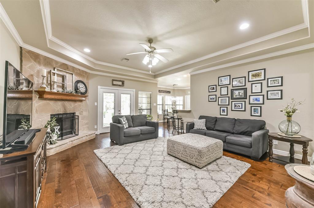 16830 1 County Road 39, Rosharon, Texas 77583, 3 Bedrooms Bedrooms, 9 Rooms Rooms,2 BathroomsBathrooms,Country Homes/acreage,For Sale,County Road 39,72281049