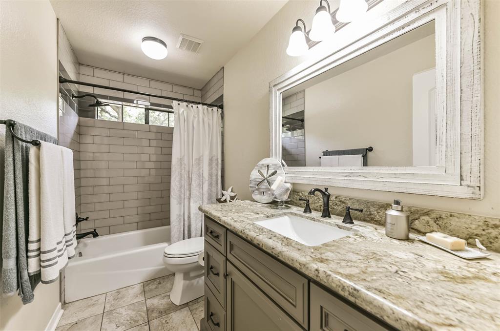 16830 1 County Road 39, Rosharon, Texas 77583, 3 Bedrooms Bedrooms, 9 Rooms Rooms,2 BathroomsBathrooms,Country Homes/acreage,For Sale,County Road 39,72281049