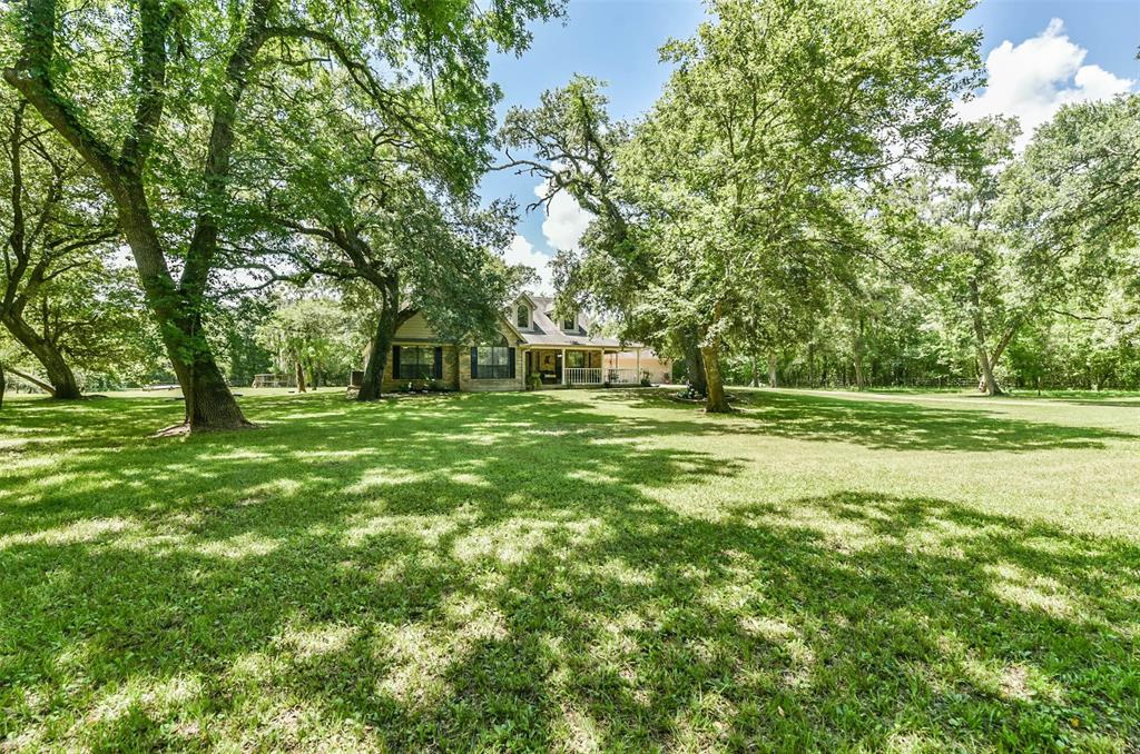 16830 1 County Road 39, Rosharon, Texas 77583, 3 Bedrooms Bedrooms, 9 Rooms Rooms,2 BathroomsBathrooms,Country Homes/acreage,For Sale,County Road 39,72281049