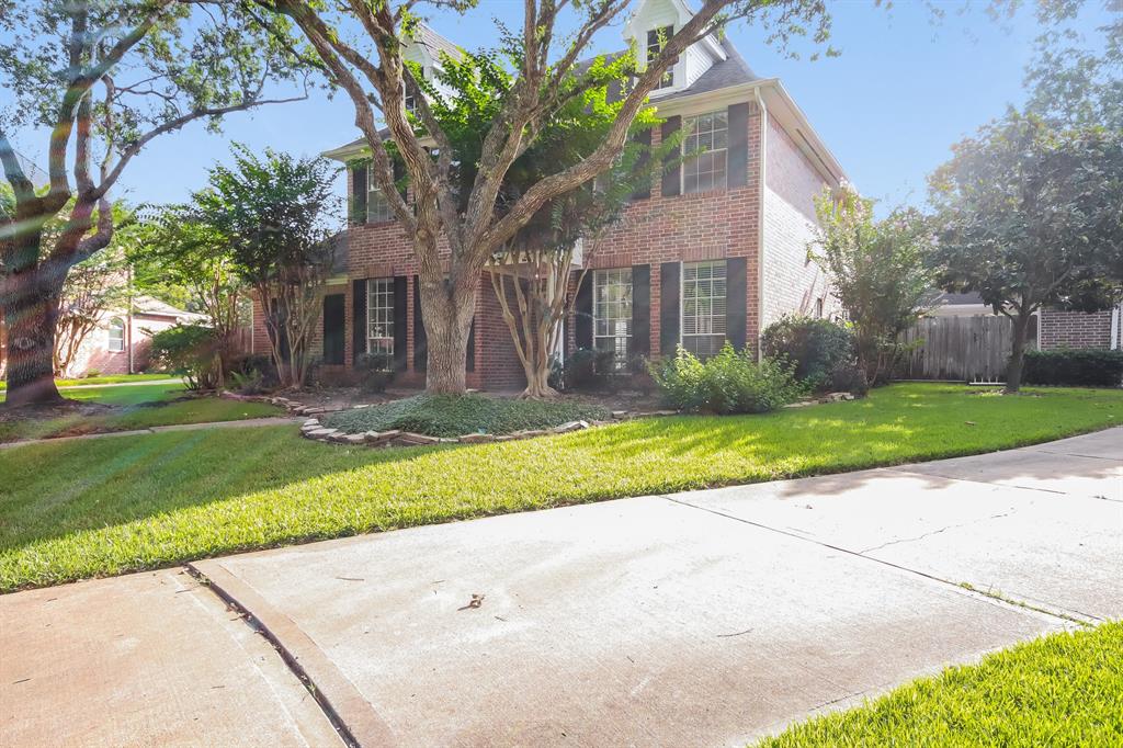 1407 2 Crescent Green Court, Houston, Texas 77094, 4 Bedrooms Bedrooms, 4 Rooms Rooms,2 BathroomsBathrooms,Single-family,For Sale,Crescent Green,35851138