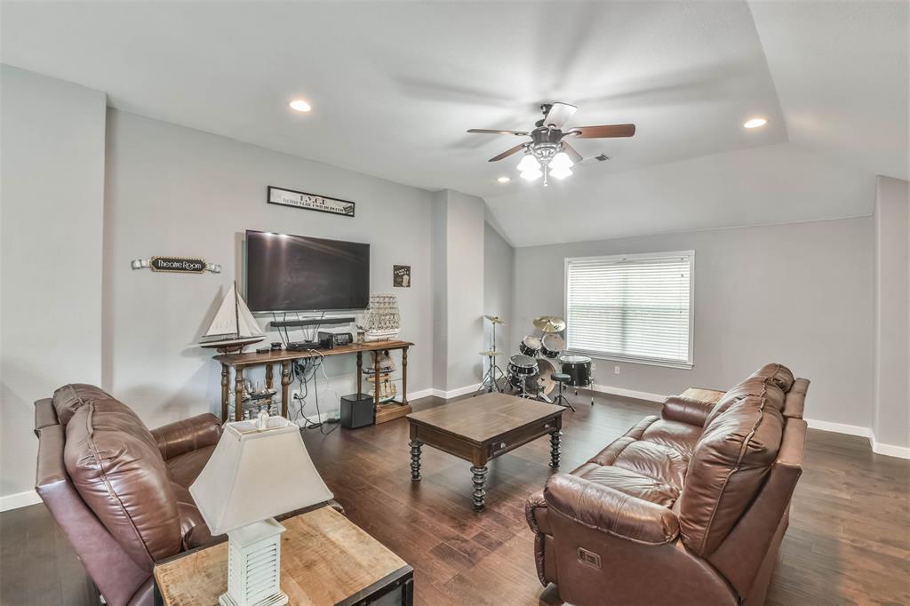 606 2 Rollingwood Street, Pinehurst, Texas 77362, 5 Bedrooms Bedrooms, 5 Rooms Rooms,3 BathroomsBathrooms,Single-family,For Sale,Rollingwood,86499949