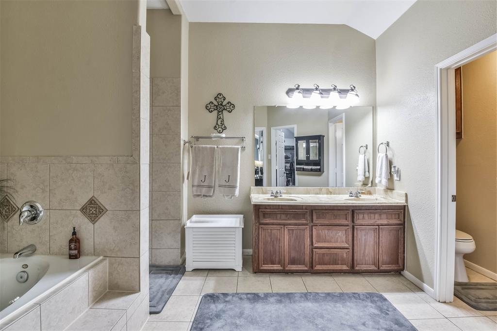 606 2 Rollingwood Street, Pinehurst, Texas 77362, 5 Bedrooms Bedrooms, 5 Rooms Rooms,3 BathroomsBathrooms,Single-family,For Sale,Rollingwood,86499949