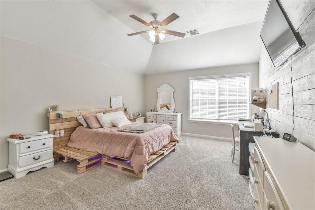 606 2 Rollingwood Street, Pinehurst, Texas 77362, 5 Bedrooms Bedrooms, 5 Rooms Rooms,3 BathroomsBathrooms,Single-family,For Sale,Rollingwood,86499949