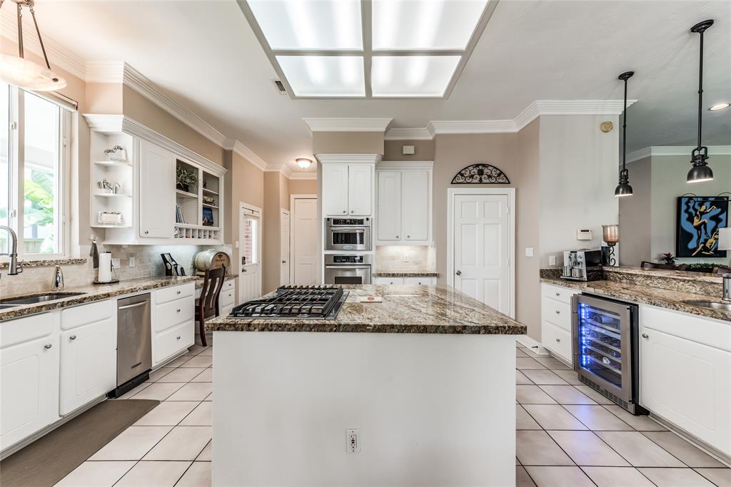 4805 3 Valerie Street, Bellaire, Texas 77401, 4 Bedrooms Bedrooms, 12 Rooms Rooms,4 BathroomsBathrooms,Single-family,For Sale,Valerie,71532195