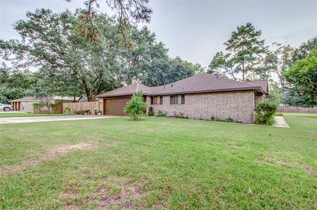 Dayton, TX 77535,18 River Oaks ST