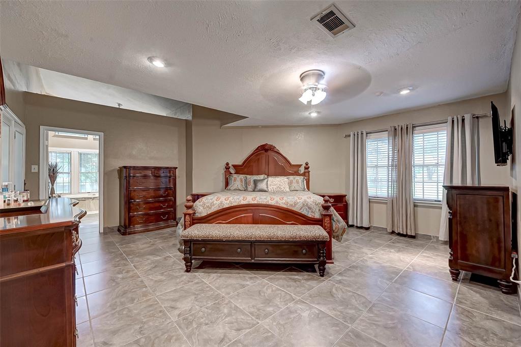 14401 1 Bohemian Hall Road, Crosby, Texas 77532, 3 Bedrooms Bedrooms, 7 Rooms Rooms,2 BathroomsBathrooms,Single-family,For Sale,Bohemian Hall,47834252