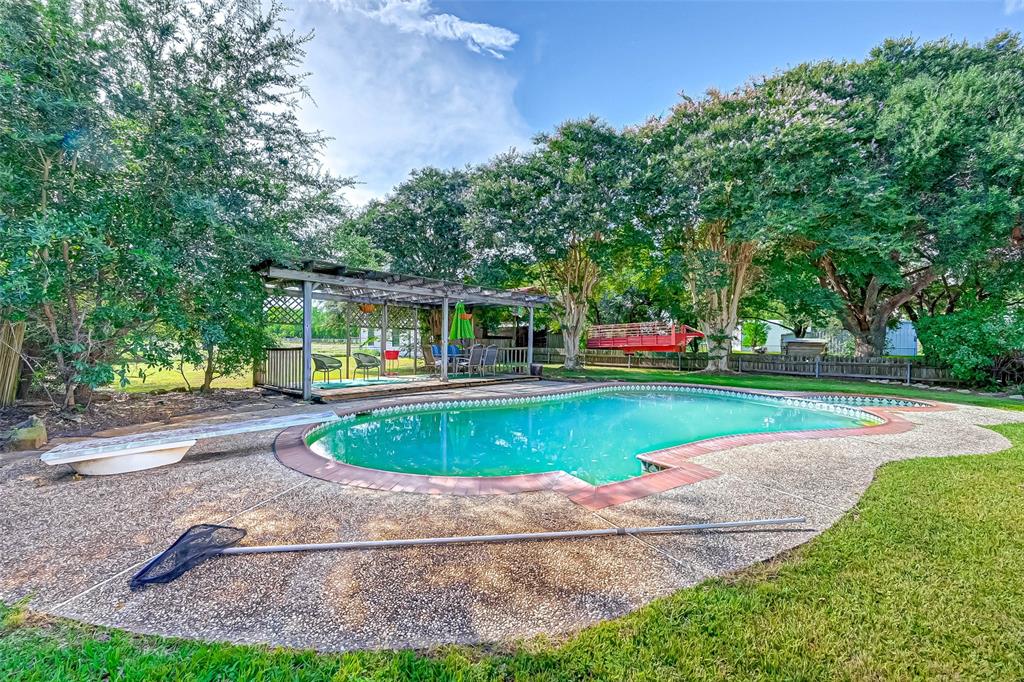 14401 1 Bohemian Hall Road, Crosby, Texas 77532, 3 Bedrooms Bedrooms, 7 Rooms Rooms,2 BathroomsBathrooms,Single-family,For Sale,Bohemian Hall,47834252