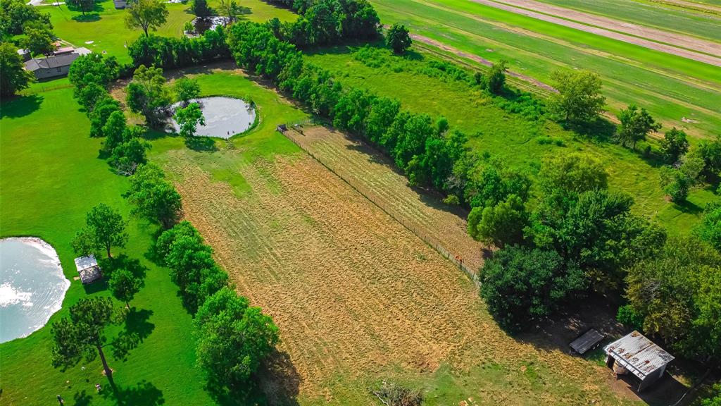 14401 1 Bohemian Hall Road, Crosby, Texas 77532, 3 Bedrooms Bedrooms, 7 Rooms Rooms,2 BathroomsBathrooms,Single-family,For Sale,Bohemian Hall,47834252