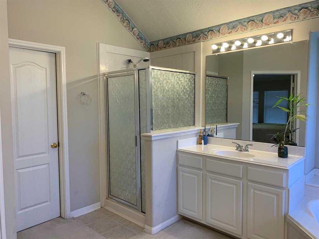 138 1 Emerald Cloud Lane, League City, Texas 77573, 3 Bedrooms Bedrooms, 11 Rooms Rooms,2 BathroomsBathrooms,Single-family,For Sale,Emerald Cloud,22424836