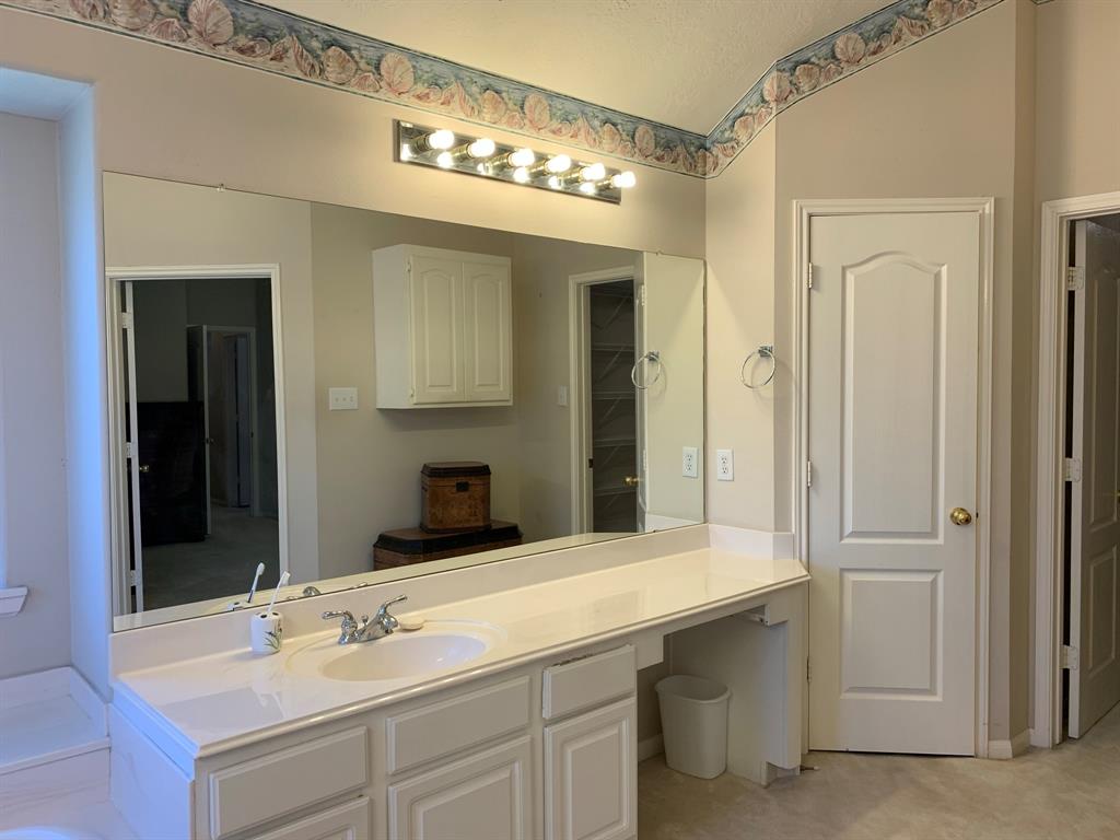 138 1 Emerald Cloud Lane, League City, Texas 77573, 3 Bedrooms Bedrooms, 11 Rooms Rooms,2 BathroomsBathrooms,Single-family,For Sale,Emerald Cloud,22424836