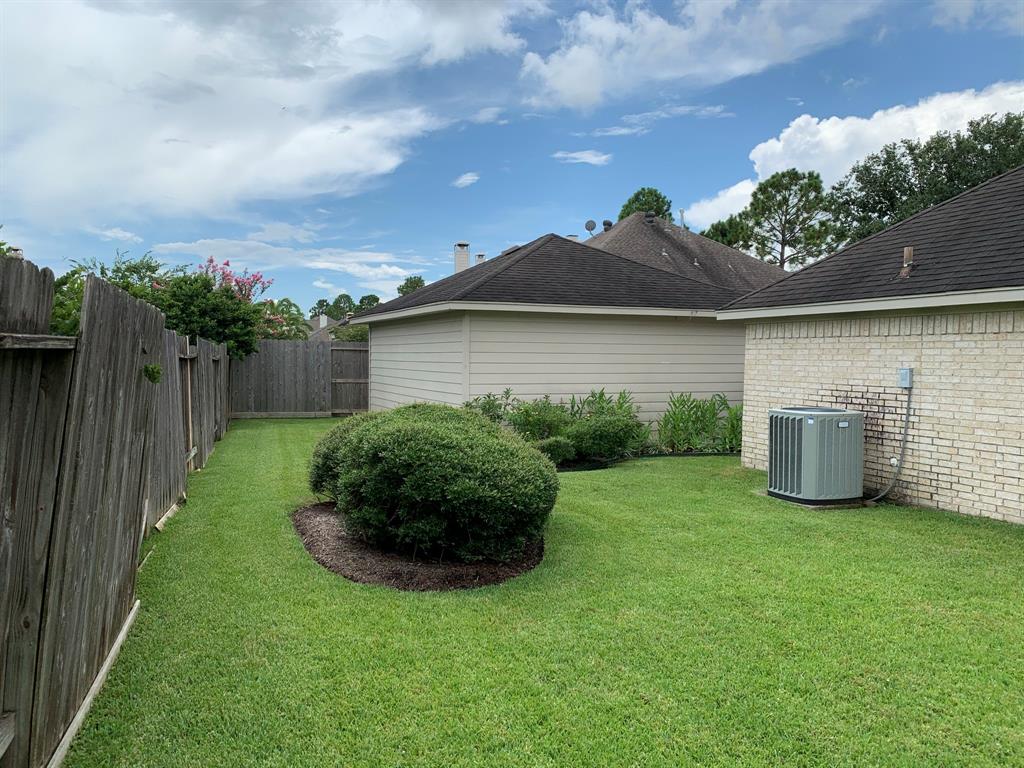 138 1 Emerald Cloud Lane, League City, Texas 77573, 3 Bedrooms Bedrooms, 11 Rooms Rooms,2 BathroomsBathrooms,Single-family,For Sale,Emerald Cloud,22424836