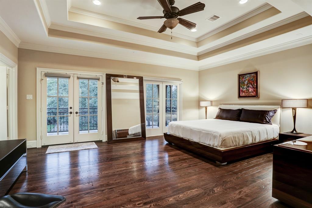3919 3 Drake Street, Houston, Texas 77005, 4 Bedrooms Bedrooms, 10 Rooms Rooms,3 BathroomsBathrooms,Single-family,For Sale,Drake,71329356
