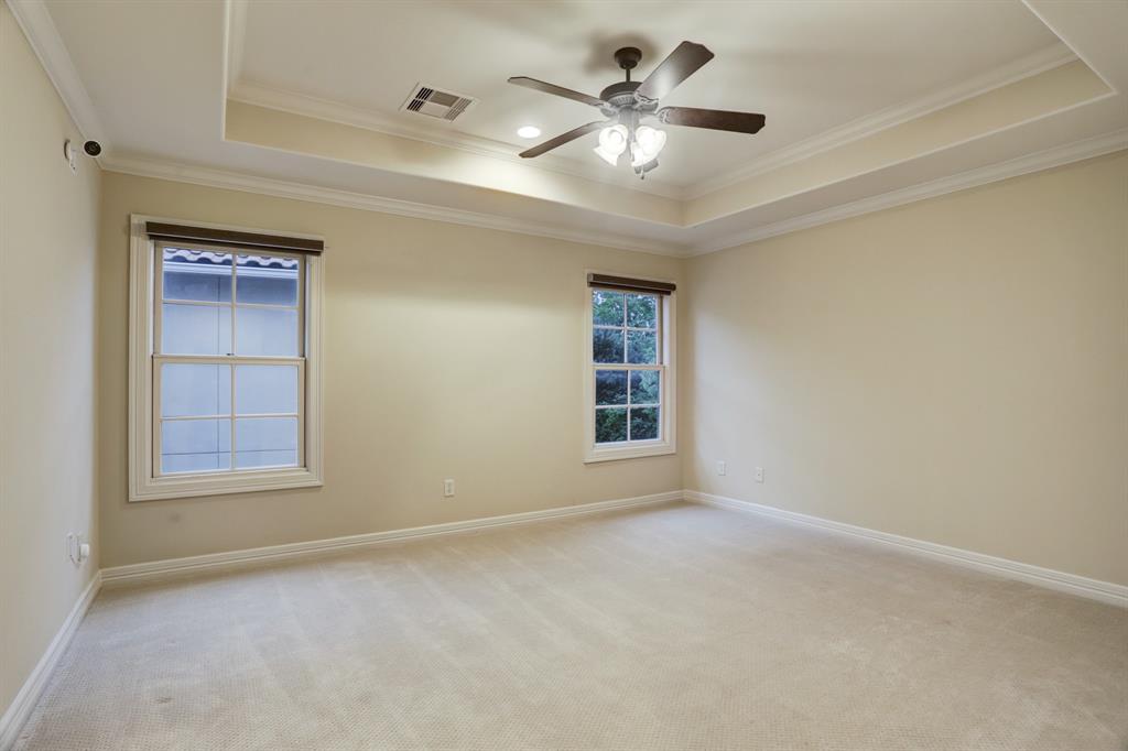 3919 3 Drake Street, Houston, Texas 77005, 4 Bedrooms Bedrooms, 10 Rooms Rooms,3 BathroomsBathrooms,Single-family,For Sale,Drake,71329356