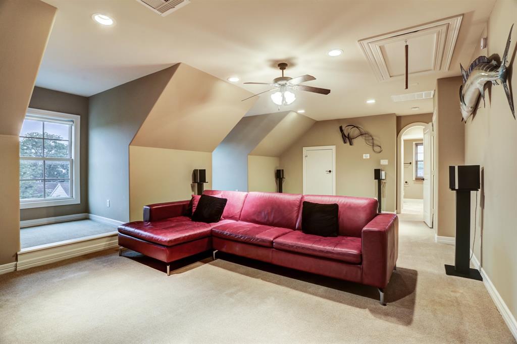 3919 3 Drake Street, Houston, Texas 77005, 4 Bedrooms Bedrooms, 10 Rooms Rooms,3 BathroomsBathrooms,Single-family,For Sale,Drake,71329356