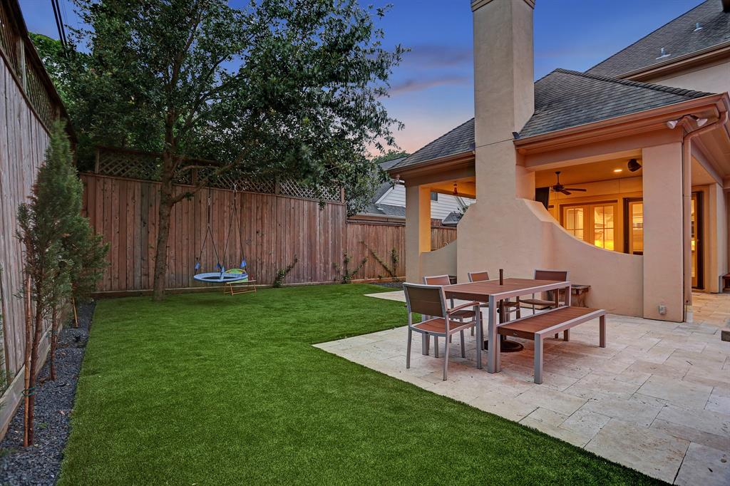 3919 3 Drake Street, Houston, Texas 77005, 4 Bedrooms Bedrooms, 10 Rooms Rooms,3 BathroomsBathrooms,Single-family,For Sale,Drake,71329356