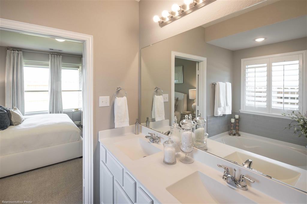 27041 2 Sofia Forest Drive, Magnolia, Texas 77354, 4 Bedrooms Bedrooms, 9 Rooms Rooms,3 BathroomsBathrooms,Single-family,For Sale,Sofia Forest Drive,80405372