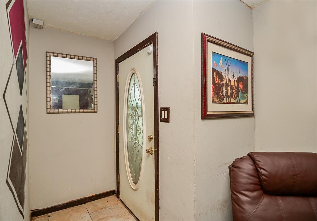 6522 1 Westview Drive, Houston, Texas 77055, 3 Bedrooms Bedrooms, 8 Rooms Rooms,1 BathroomBathrooms,Single-family,For Sale,Westview,62506926