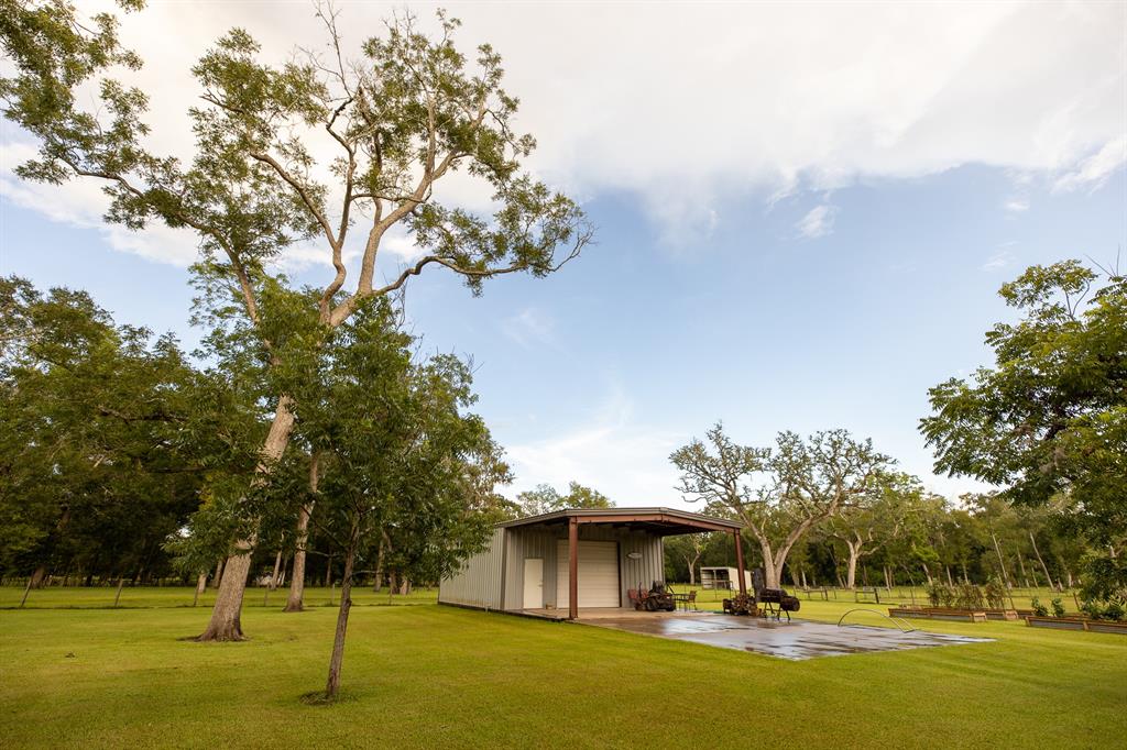 5745 1 County Road 823 Road, West Columbia, Texas 77486, 3 Bedrooms Bedrooms, 8 Rooms Rooms,2 BathroomsBathrooms,Country Homes/acreage,For Sale,County Road 823,44237262