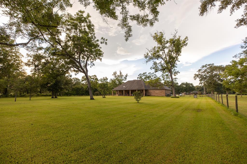 5745 1 County Road 823 Road, West Columbia, Texas 77486, 3 Bedrooms Bedrooms, 8 Rooms Rooms,2 BathroomsBathrooms,Country Homes/acreage,For Sale,County Road 823,44237262