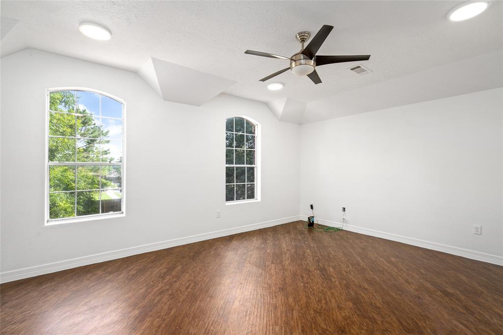 702 2 Cleo Street, Fresno, Texas 77545, 5 Bedrooms Bedrooms, 14 Rooms Rooms,3 BathroomsBathrooms,Single-family,For Sale,Cleo,63399646