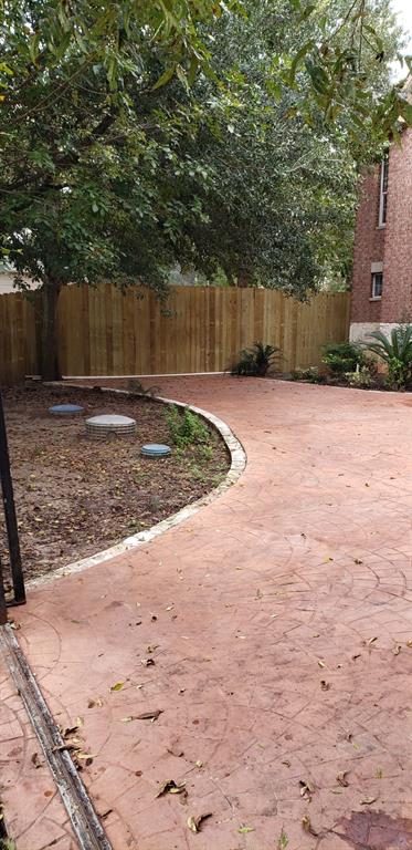 702 2 Cleo Street, Fresno, Texas 77545, 5 Bedrooms Bedrooms, 14 Rooms Rooms,3 BathroomsBathrooms,Single-family,For Sale,Cleo,63399646