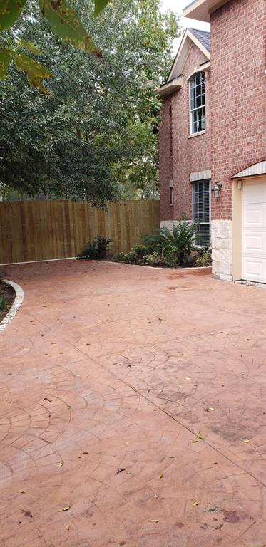 702 2 Cleo Street, Fresno, Texas 77545, 5 Bedrooms Bedrooms, 14 Rooms Rooms,3 BathroomsBathrooms,Single-family,For Sale,Cleo,63399646