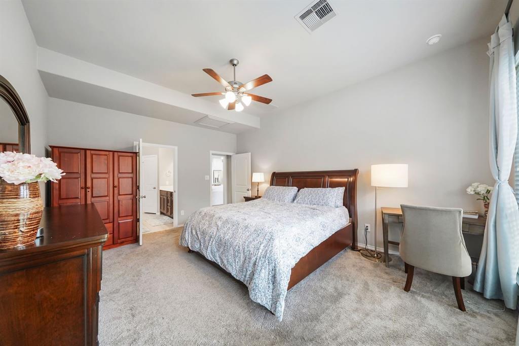 8038 2 Silverspot Lane, Missouri City, Texas 77459, 4 Bedrooms Bedrooms, 8 Rooms Rooms,3 BathroomsBathrooms,Single-family,For Sale,Silverspot,40620145