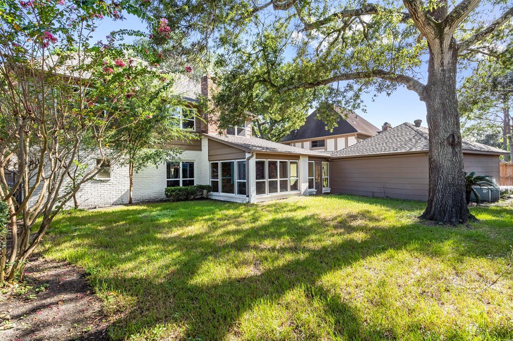 1018 2 Daria Drive, Houston, Texas 77079, 4 Bedrooms Bedrooms, 12 Rooms Rooms,2 BathroomsBathrooms,Single-family,For Sale,Daria,18030023