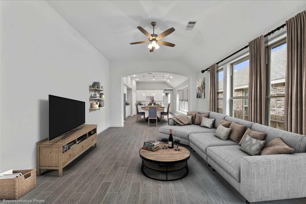 13024 1 Sapphire Lake Lane, Texas City, Texas 77568, 4 Bedrooms Bedrooms, 7 Rooms Rooms,3 BathroomsBathrooms,Single-family,For Sale,Sapphire Lake,63339053