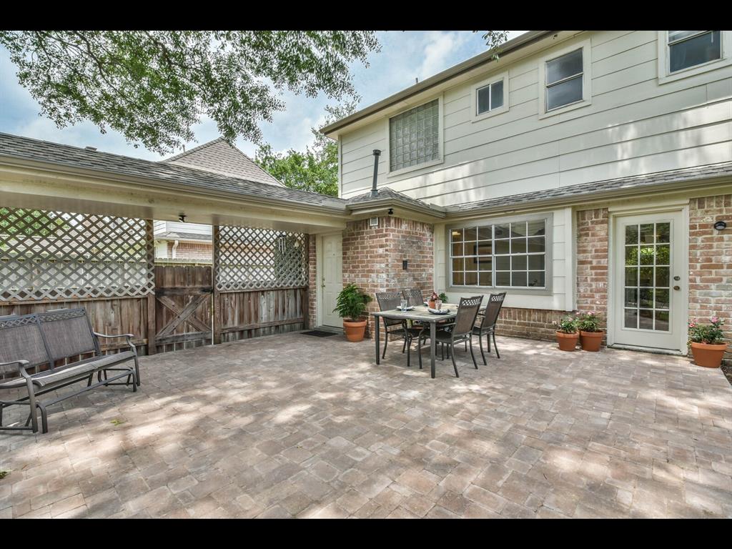 11423 2 Inwood Drive, Houston, Texas 77077, 4 Bedrooms Bedrooms, 9 Rooms Rooms,2 BathroomsBathrooms,Single-family,For Sale,Inwood,31636878