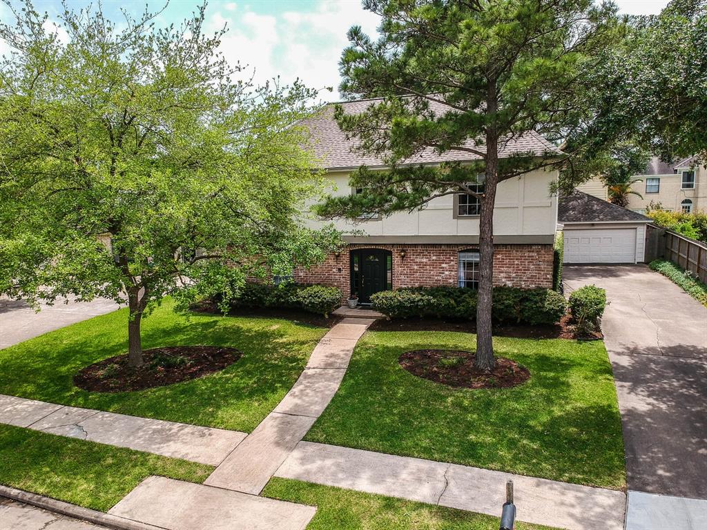 11423 2 Inwood Drive, Houston, Texas 77077, 4 Bedrooms Bedrooms, 9 Rooms Rooms,2 BathroomsBathrooms,Single-family,For Sale,Inwood,31636878