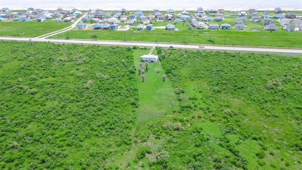 3253 1 Hwy 87, Crystal Beach, Texas 77650, 3 Bedrooms Bedrooms, 5 Rooms Rooms,2 BathroomsBathrooms,Single-family,For Sale,Hwy 87,26952245