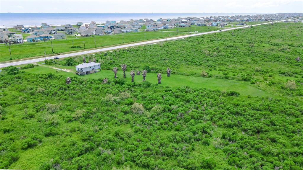 3253 1 Hwy 87, Crystal Beach, Texas 77650, 3 Bedrooms Bedrooms, 5 Rooms Rooms,2 BathroomsBathrooms,Single-family,For Sale,Hwy 87,26952245