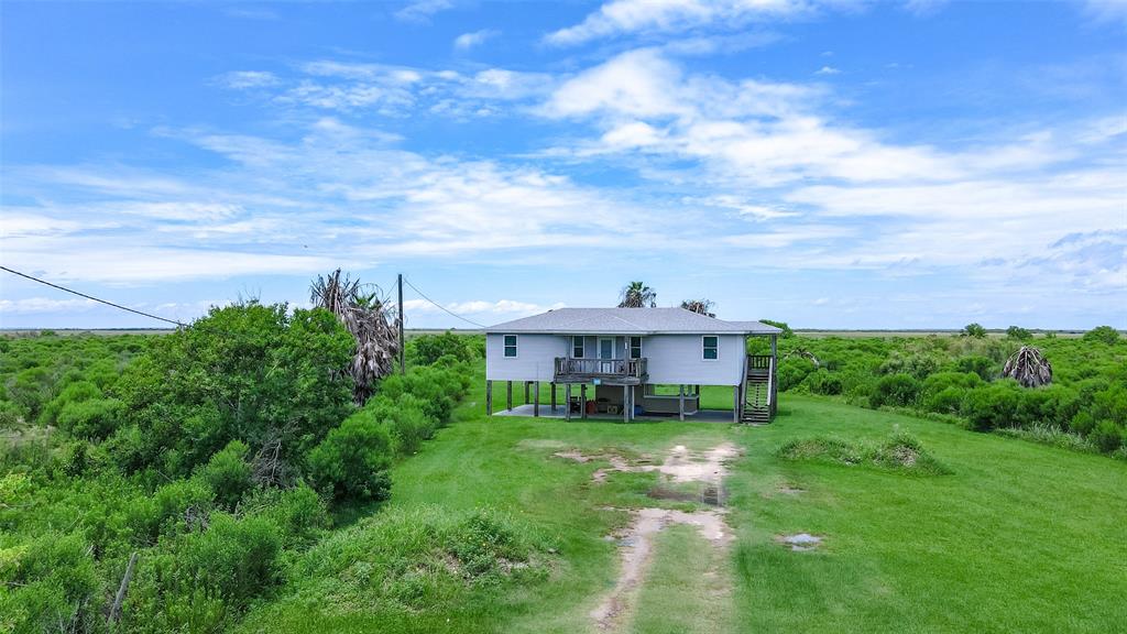 3253 1 Hwy 87, Crystal Beach, Texas 77650, 3 Bedrooms Bedrooms, 5 Rooms Rooms,2 BathroomsBathrooms,Single-family,For Sale,Hwy 87,26952245