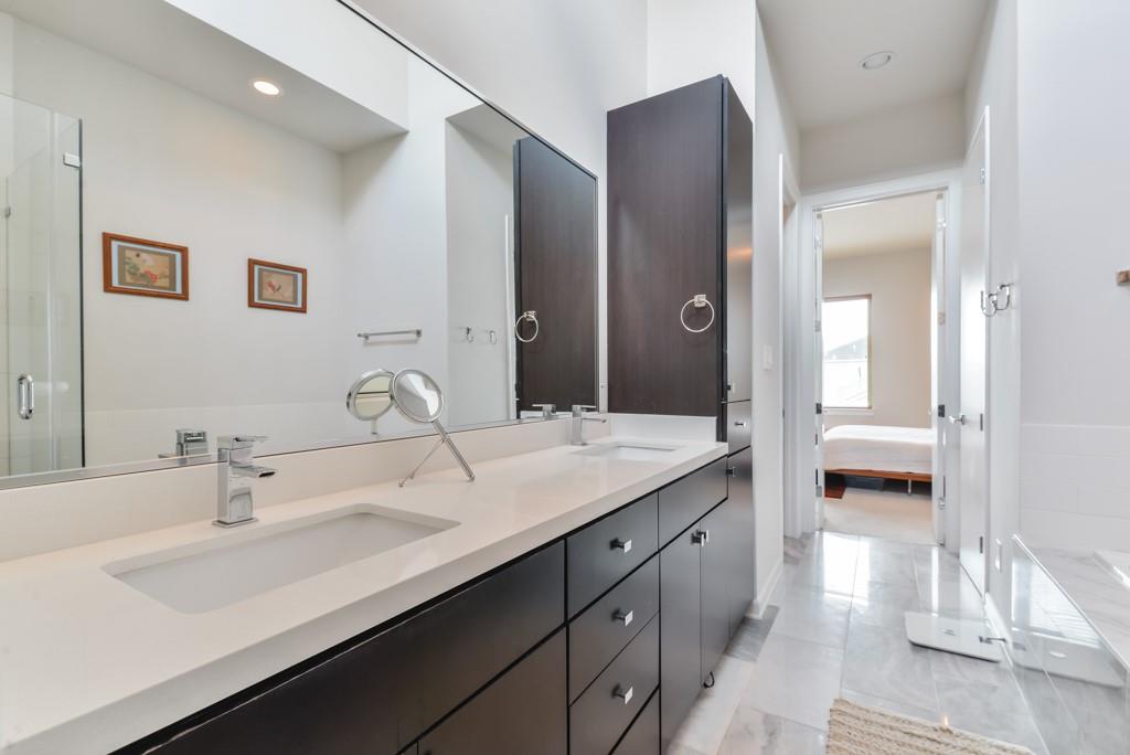 5004 4 Sandman Street, Houston, Texas 77007, 3 Bedrooms Bedrooms, 3 Rooms Rooms,3 BathroomsBathrooms,Single-family,For Sale,Sandman,84942864
