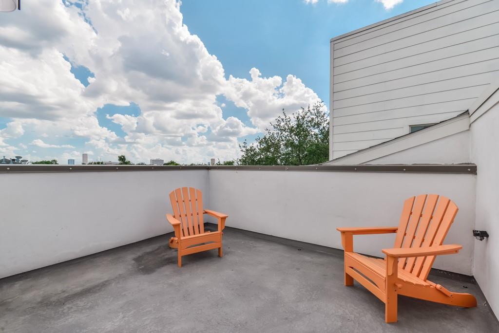 5004 4 Sandman Street, Houston, Texas 77007, 3 Bedrooms Bedrooms, 3 Rooms Rooms,3 BathroomsBathrooms,Single-family,For Sale,Sandman,84942864