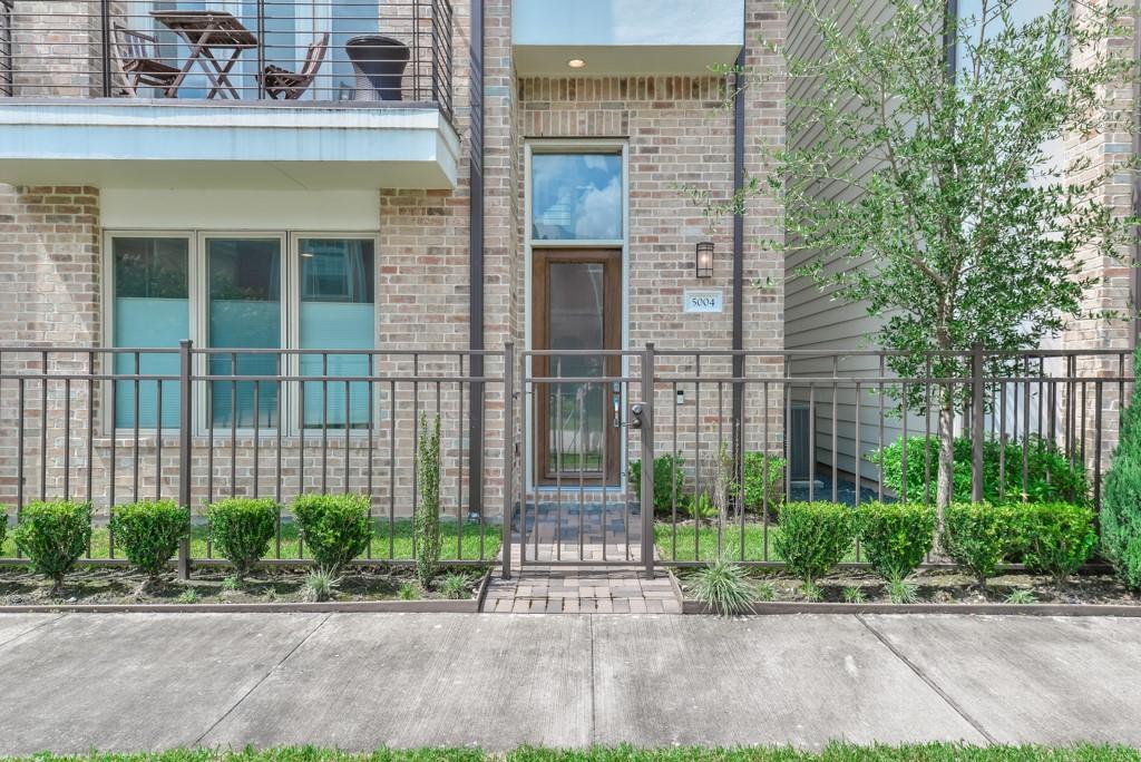 5004 4 Sandman Street, Houston, Texas 77007, 3 Bedrooms Bedrooms, 3 Rooms Rooms,3 BathroomsBathrooms,Single-family,For Sale,Sandman,84942864