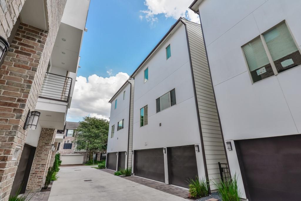 5004 4 Sandman Street, Houston, Texas 77007, 3 Bedrooms Bedrooms, 3 Rooms Rooms,3 BathroomsBathrooms,Single-family,For Sale,Sandman,84942864