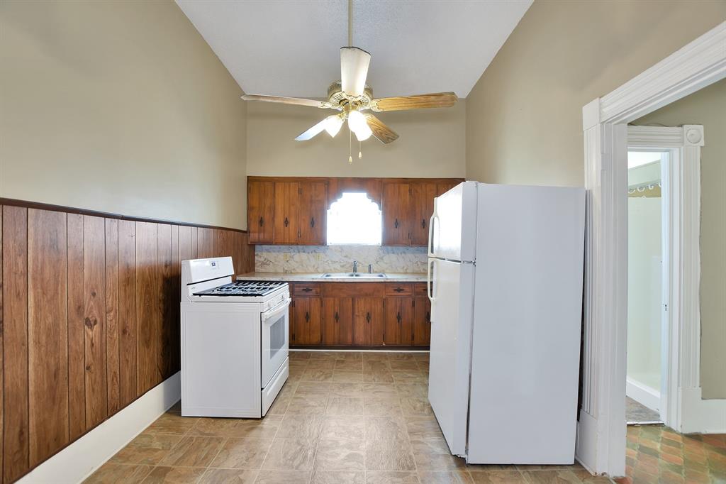 1616 2 Post Office Street, Galveston, Texas 77550, 2 Bedrooms Bedrooms, ,2 BathroomsBathrooms,Multi-family,For Sale,Post Office,26065643