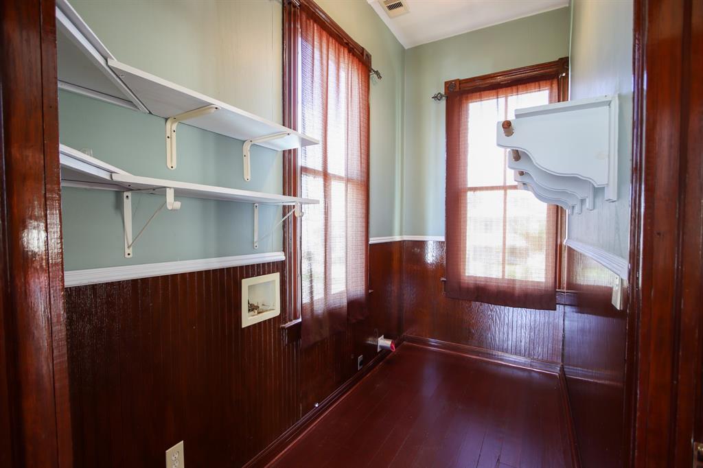 1505 2 Mechanic Street, Galveston, Texas 77550, 3 Bedrooms Bedrooms, 8 Rooms Rooms,3 BathroomsBathrooms,Single-family,For Sale,Mechanic,54993430
