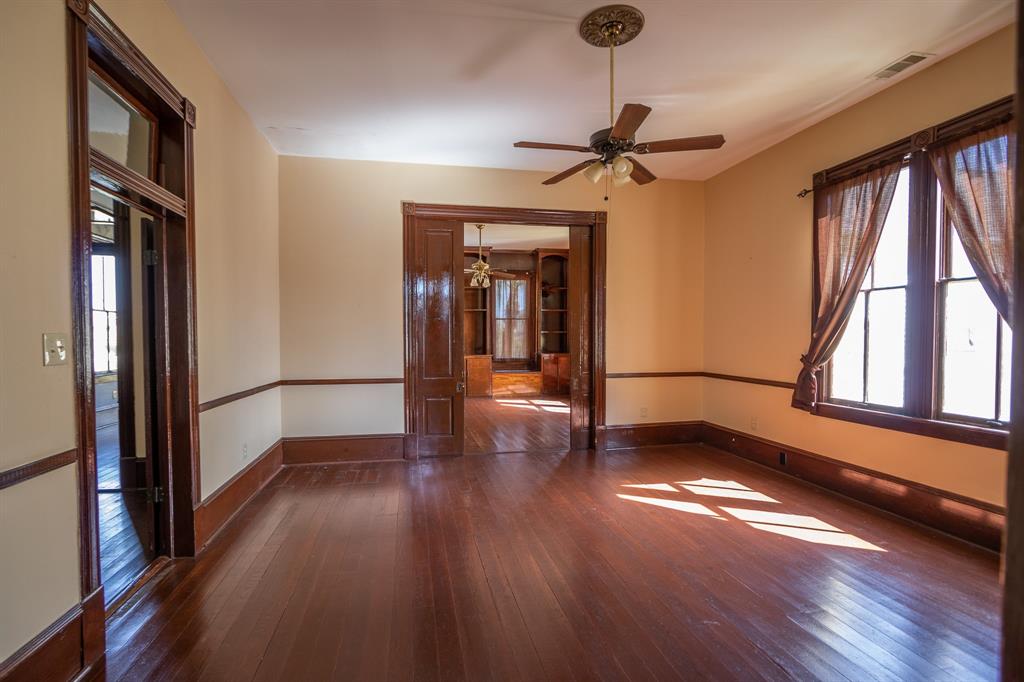 1505 2 Mechanic Street, Galveston, Texas 77550, 3 Bedrooms Bedrooms, 8 Rooms Rooms,3 BathroomsBathrooms,Single-family,For Sale,Mechanic,54993430
