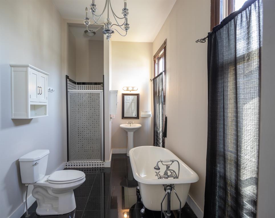1505 2 Mechanic Street, Galveston, Texas 77550, 3 Bedrooms Bedrooms, 8 Rooms Rooms,3 BathroomsBathrooms,Single-family,For Sale,Mechanic,54993430
