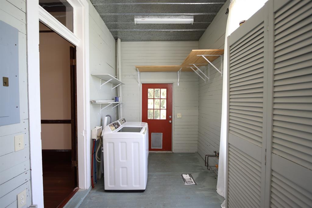 1505 2 Mechanic Street, Galveston, Texas 77550, 3 Bedrooms Bedrooms, 8 Rooms Rooms,3 BathroomsBathrooms,Single-family,For Sale,Mechanic,54993430