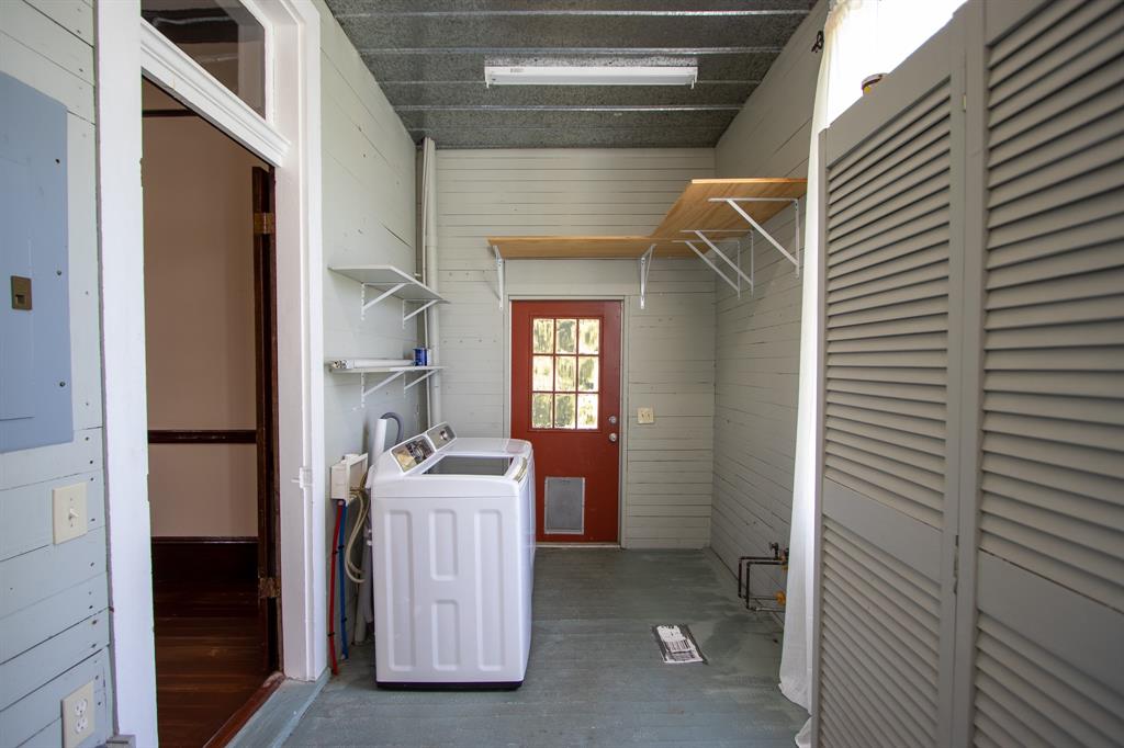 1505 2 Mechanic Street, Galveston, Texas 77550, 3 Bedrooms Bedrooms, 8 Rooms Rooms,3 BathroomsBathrooms,Single-family,For Sale,Mechanic,54993430
