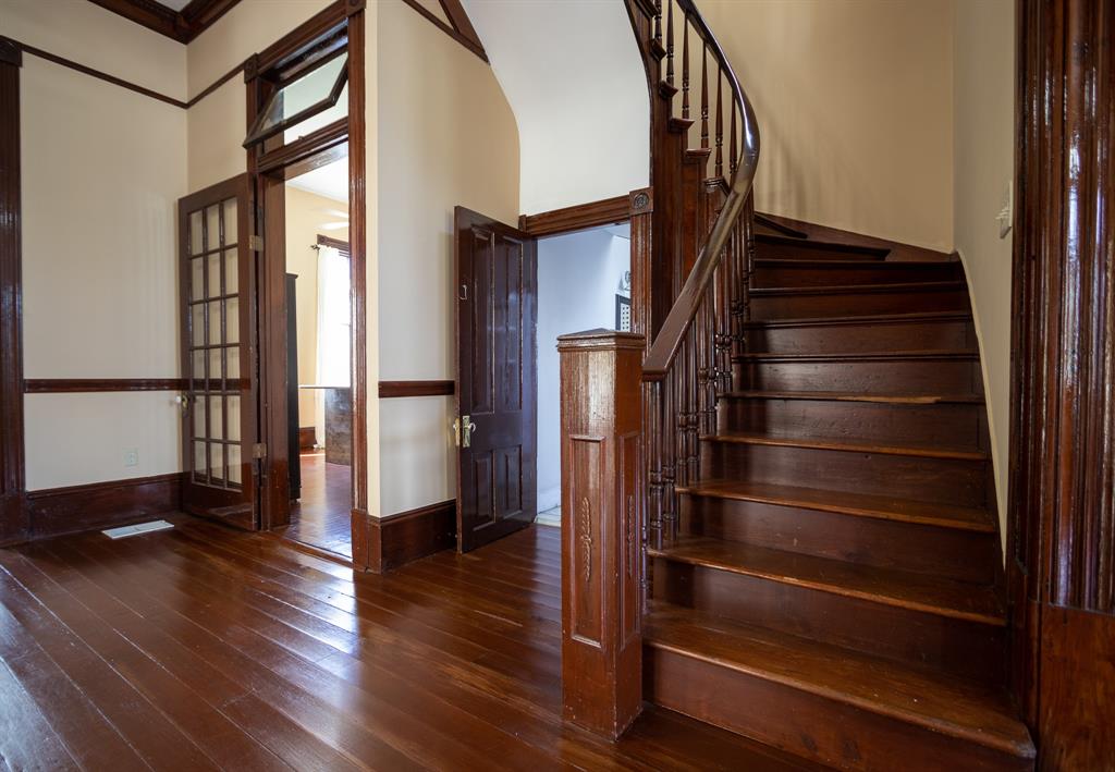1505 2 Mechanic Street, Galveston, Texas 77550, 3 Bedrooms Bedrooms, 8 Rooms Rooms,3 BathroomsBathrooms,Single-family,For Sale,Mechanic,54993430