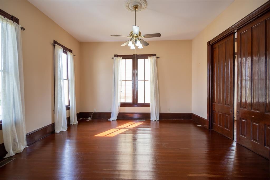 1505 2 Mechanic Street, Galveston, Texas 77550, 3 Bedrooms Bedrooms, 8 Rooms Rooms,3 BathroomsBathrooms,Single-family,For Sale,Mechanic,54993430
