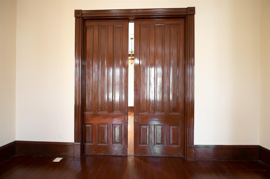1505 2 Mechanic Street, Galveston, Texas 77550, 3 Bedrooms Bedrooms, 8 Rooms Rooms,3 BathroomsBathrooms,Single-family,For Sale,Mechanic,54993430