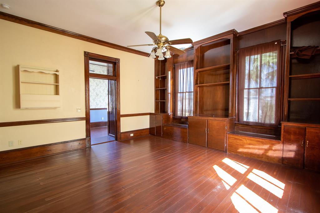 1505 2 Mechanic Street, Galveston, Texas 77550, 3 Bedrooms Bedrooms, 8 Rooms Rooms,3 BathroomsBathrooms,Single-family,For Sale,Mechanic,54993430