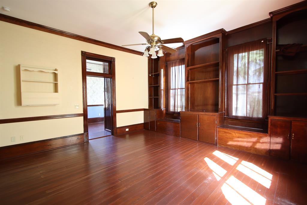 1505 2 Mechanic Street, Galveston, Texas 77550, 3 Bedrooms Bedrooms, 8 Rooms Rooms,3 BathroomsBathrooms,Single-family,For Sale,Mechanic,54993430