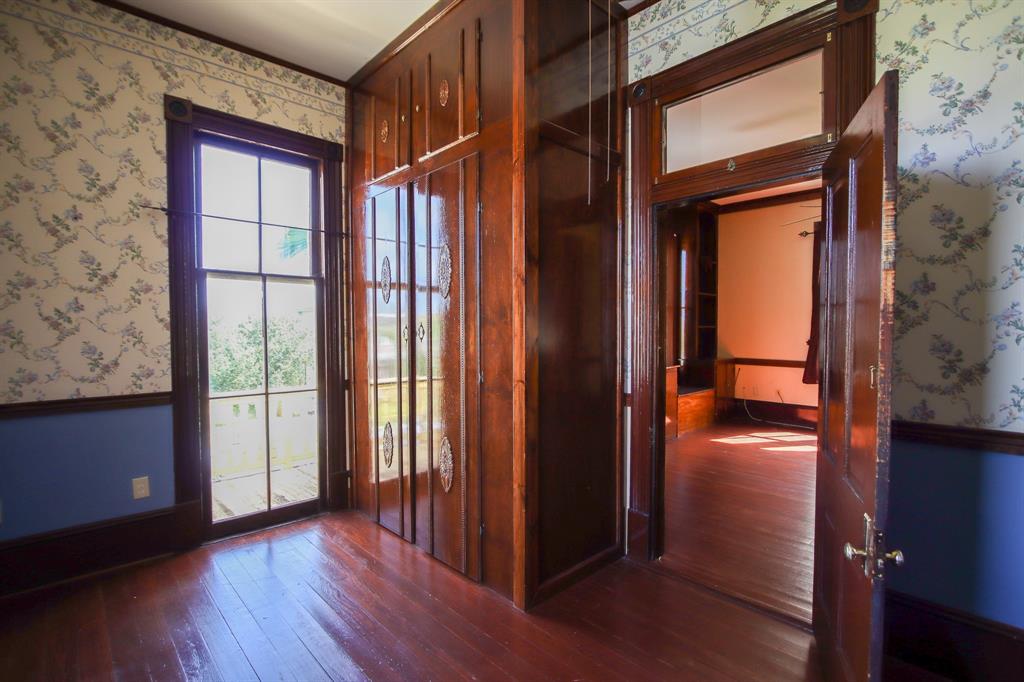 1505 2 Mechanic Street, Galveston, Texas 77550, 3 Bedrooms Bedrooms, 8 Rooms Rooms,3 BathroomsBathrooms,Single-family,For Sale,Mechanic,54993430
